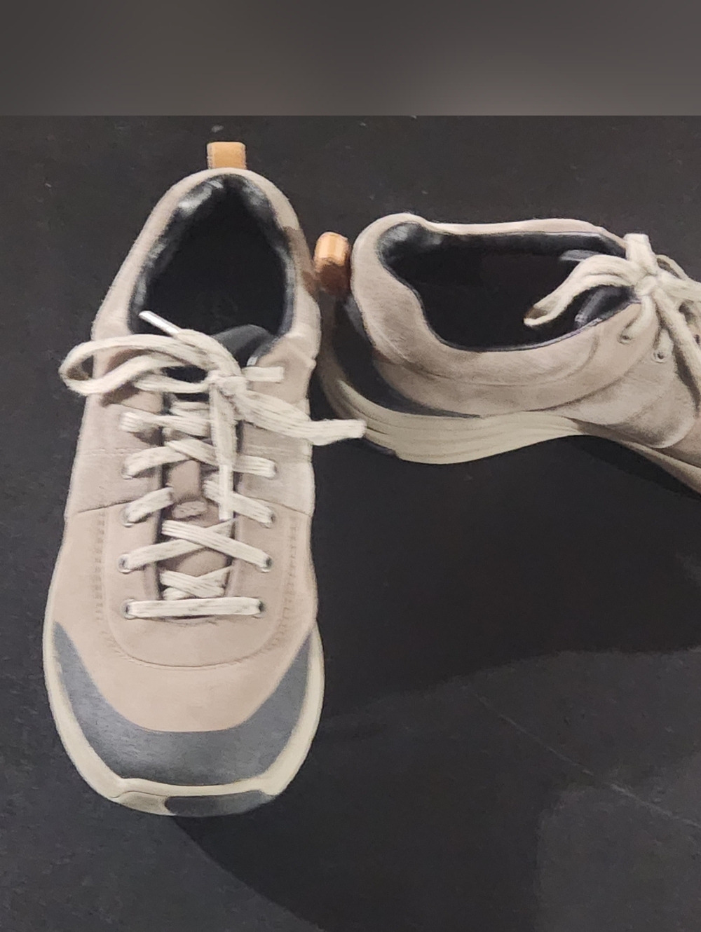 Clarks Women's WaveWalk Suede Sneakers Size 8 - Picture 2 of 8
